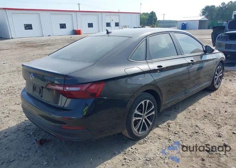 2024 Volkswagen Jetta 1.5T Sport from USA, damaged, VIN 3VWBM7BU4RM002282